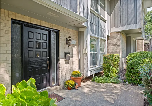 Photo 2 of Townhouse for sale at 7621 Woodthrush Dr #18, Dallas, TX 75230 | MLS# 21391097 | Listing updated on 2026-10-04