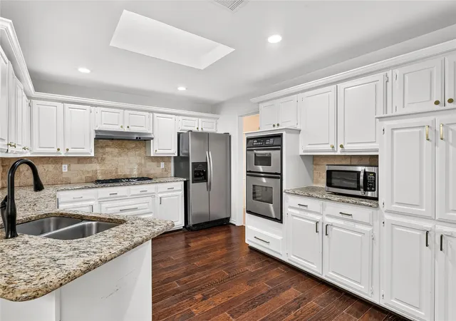 Photo 3 of Single family home for sale at 6309 Bradley Ln, Plano, TX 75023 | MLS# 21386823 | Listing updated on 2026-10-09