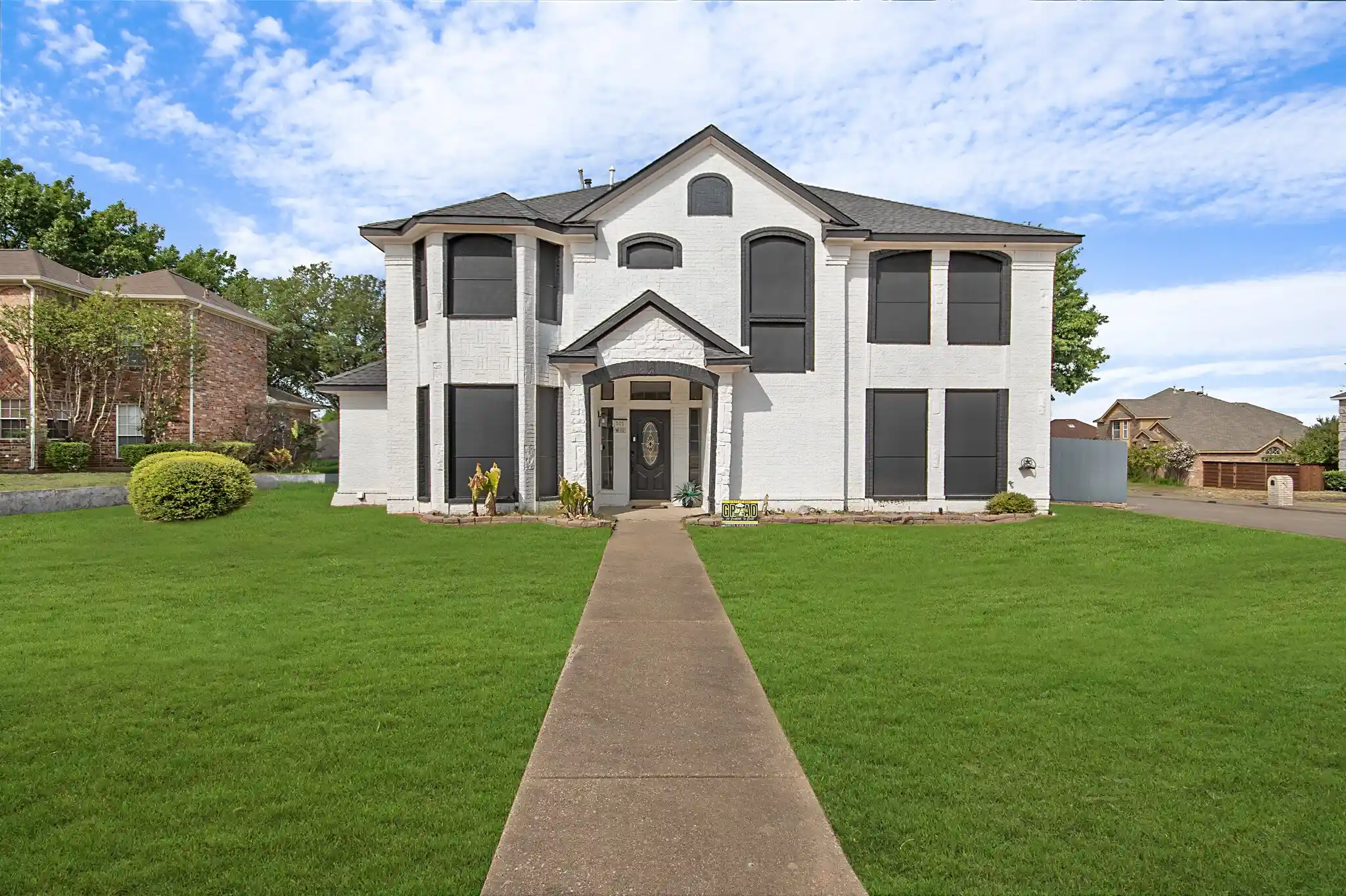 Photo 1 of Single family home for sale at 101 Boulder Crk Dr, De Soto, TX 75115 | MLS# 21388839 | Listing updated on 2026-10-22