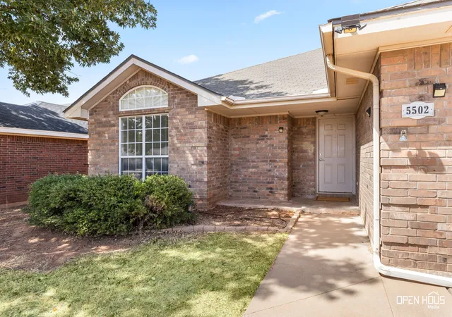 Photo 2 of Single family home for sale at 5502 Long Leaf Dr, Wichita Falls, TX 76310 | MLS# 21391339 | Listing updated on 2026-10-01