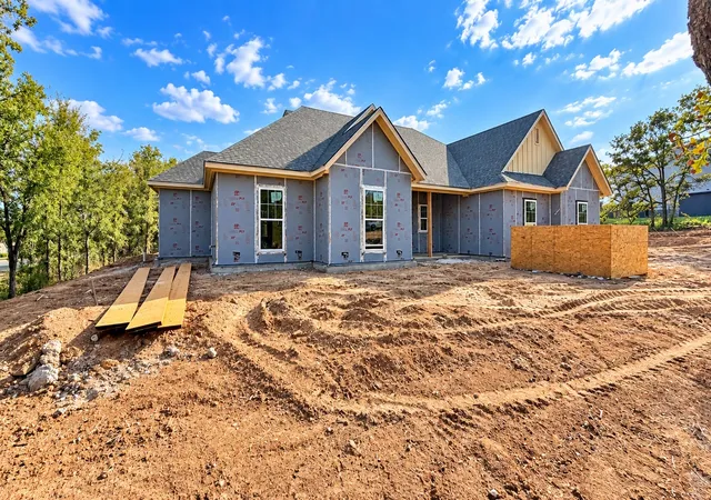 Photo 1 of Single family home for sale at 119 Spring Valley Rd, Paradise, TX 76073 | MLS# 21391310 | Listing updated on 2026-10-09