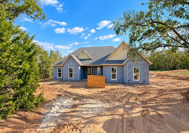 Photo 3 of Single family home for sale at 119 Spring Valley Rd, Paradise, TX 76073 | MLS# 21391310 | Listing updated on 2026-10-09