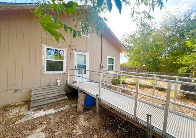 Photo 3 of Single family home for sale at 211 Lucas Dr, Early, TX 76802 | MLS# 21391322 | Listing updated on 2026-09-21