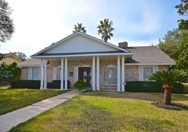 Photo 1 of Single family home for sale at 5951 Lattimer Dr, Houston, TX 77035 | MLS# 21385712 | Listing updated on 2026-09-21