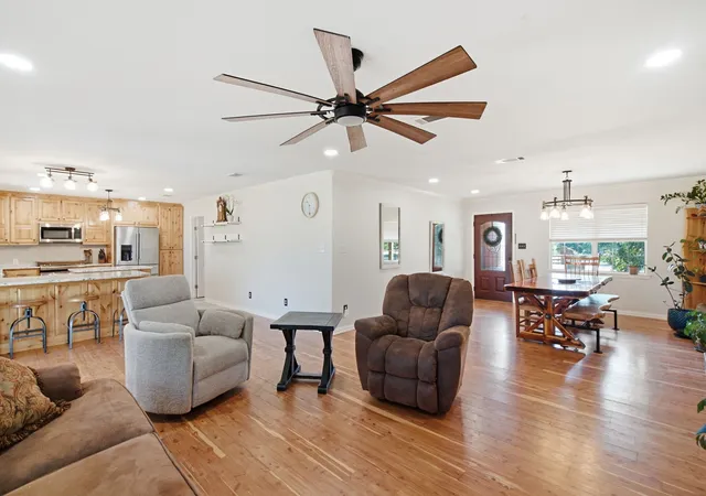 Photo 3 of Single family home for sale at 311 Dennis Rd, Lipan, TX 76462 | MLS# 21391359 | Listing updated on 2026-09-21