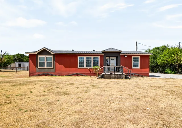Manufactured home for sale at 170 Western Lake Dr, Weatherford, TX 76087 | MLS# 21390964