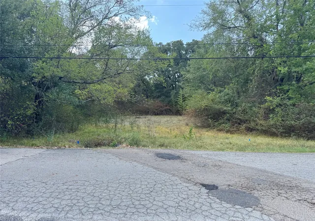 Photo 1 of Land for sale at 0 Commadore Dr, Gun Barrel City, TX 75156 | MLS# 21383700 | Listing updated on 2026-09-21