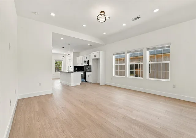 Photo 3 of Single family home for sale at 2721 Sycamore Ct, Granbury, TX 76048 | MLS# 21368555 | Listing updated on 2026-09-22