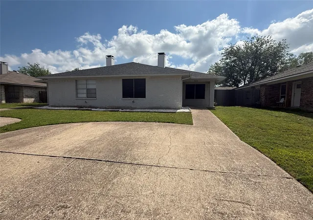 Photo 1 of Single family home for sale at 9672 & 9674 Windy Ridge Rd, Frisco, TX 75033 | MLS# 21391471 | Listing updated on 2026-09-25