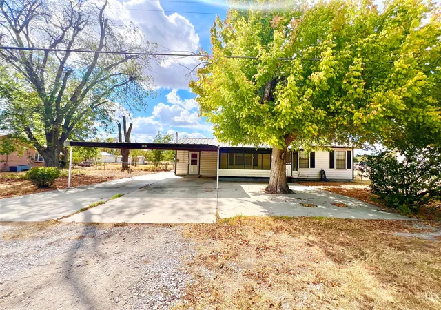 Photo 1 of Single family home for sale at 502 N 6th Street, Bangs, TX 76823 | MLS# 21391416 | Listing updated on 2026-09-21