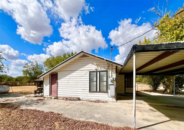 Photo 3 of Single family home for sale at 502 N 6th Street, Bangs, TX 76823 | MLS# 21391416 | Listing updated on 2026-09-21