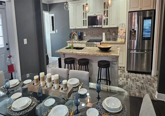 Photo 1 of Townhouse for sale at 3801 Creswell Ave #20, Shreveport, LA 71106 | MLS# 21391515 | Listing updated on 2026-09-27