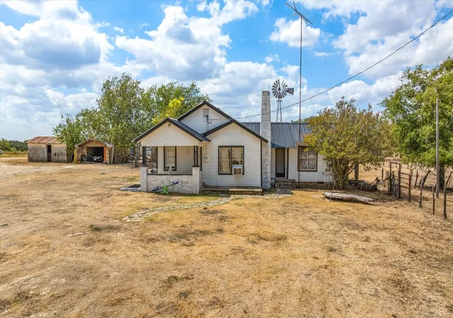 Photo 3 of Single family home for sale at 234 County Rd 127, Carlton, TX 76436 | MLS# 21391532 | Listing updated on 2026-09-21