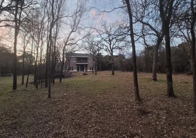 Photo 3 of Single family home for sale at 7906 Prairie Crk Ct, Tolar, TX 76476 | MLS# 21366759 | Listing updated on 2026-09-21