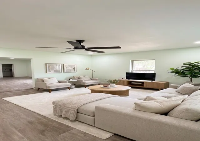 Photo 2 of Single family home for sale at 206 E Canton St, Palmer, TX 75152 | MLS# 21391538 | Listing updated on 2026-10-01