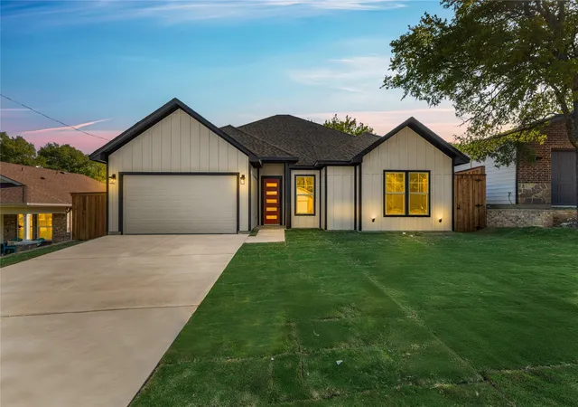 Photo 1 of Single family home for sale at 257 Billingslea Dr, Mansfield, TX 76063 | MLS# 21380914 | Listing updated on 2026-09-26