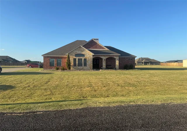 Photo 4 of Single family home for sale at 2700 Jessica Way Ln, Royse City, TX 75189 | MLS# 21365175 | Listing updated on 2026-09-21