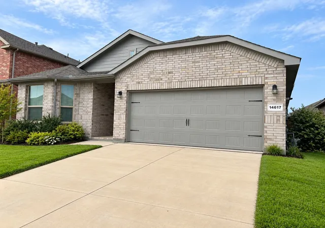 Photo 2 of Single family home for sale at 14617 Caelum Dr, Haslet, TX 76052 | MLS# 21391589 | Listing updated on 2026-09-21