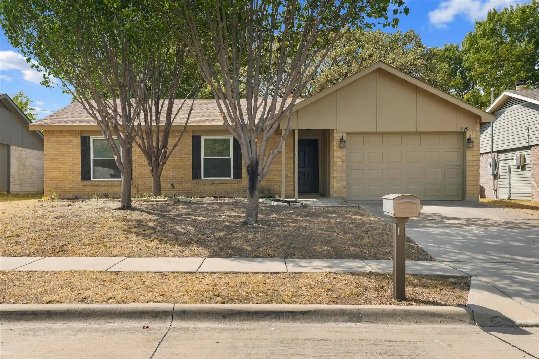 Photo 1 of Single family home for sale at 6429 Yarmouth Ave, North Richland Hills, TX 76182 | MLS# 21391606 | Listing updated on 2026-10-26