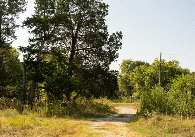 Photo 1 of Land for sale at 5 S Acres +  Faye Ln, Whitesboro, TX 76273 | MLS# 21391612 | Listing updated on 2026-09-21