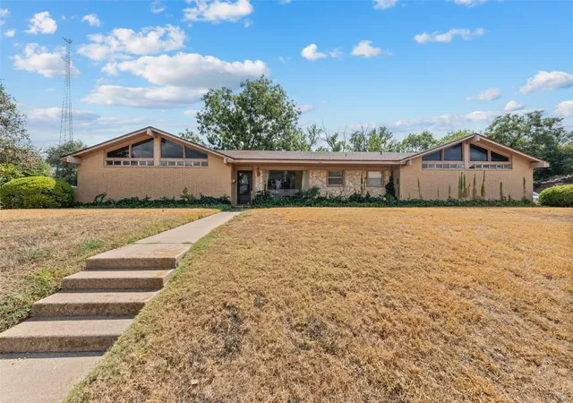 Photo 1 of Single family home for sale at 1815 Mahalia Dr, Waco, TX 76705 | MLS# 21390124 | Listing updated on 2026-09-23