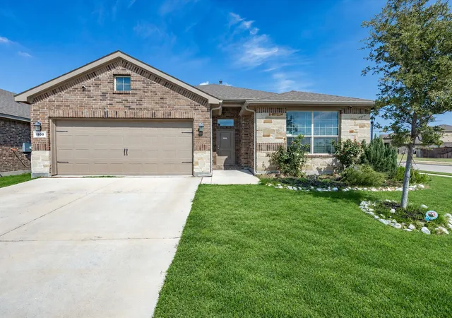 Photo 1 of Single family home for sale at 1800 Chamaeleon Dr, Haslet, TX 76052 | MLS# 21389156 | Listing updated on 2026-10-04
