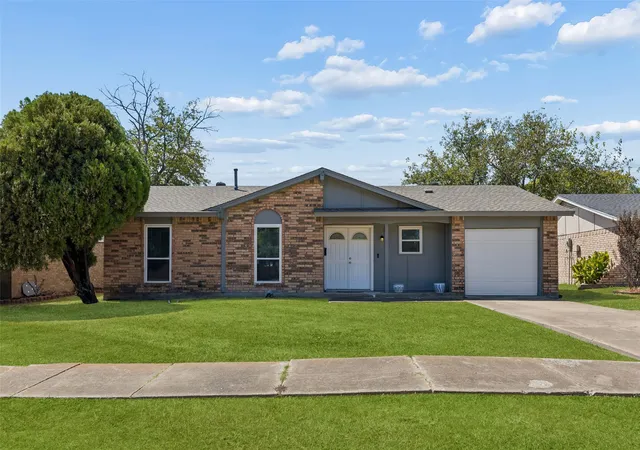 Photo 1 of Single family home for sale at 910 Quebec Dr, Garland, TX 75040 | MLS# 21390641 | Listing updated on 2026-10-03