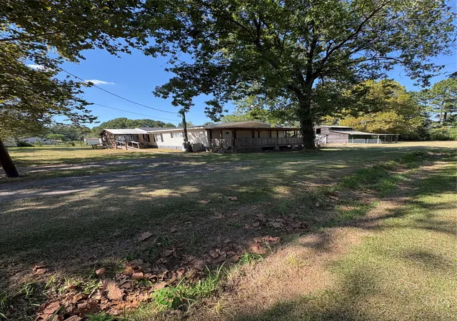 Photo 2 of Manufactured home for sale at 426 E Mckinley Ave, Haughton, LA 71037 | MLS# 21391317 | Listing updated on 2026-09-22