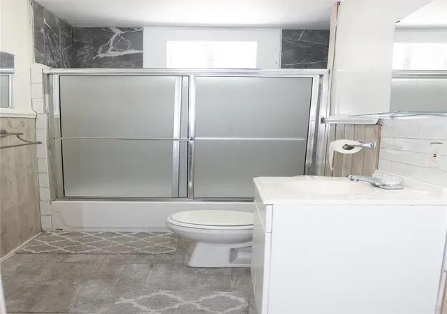 Photo 2 of Multi family home for sale at 331 W 75th Street, Shreveport, LA 71106 | MLS# 21391699 | Listing updated on 2026-09-22