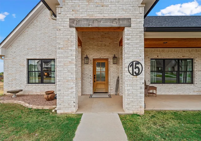 Photo 1 of Single family home for sale at 15 Pareya Cir, West, TX 76691 | MLS# 21391690 | Listing updated on 2026-09-22