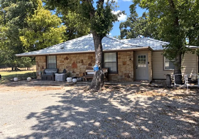 Photo 1 of Single family home for sale at 9001 Fm 2210 E, Poolville, TX 76487 | MLS# 21391569 | Listing updated on 2026-09-21