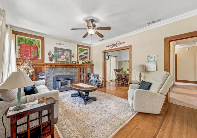 Photo 2 of Single family home for sale at 125 S Bell St, De Leon, TX 76444 | MLS# 21391726 | Listing updated on 2026-10-03