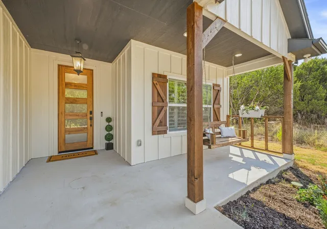 Photo 3 of Single family home for sale at 4825 Wichita St, Granbury, TX 76048 | MLS# 21387297 | Listing updated on 2026-10-05