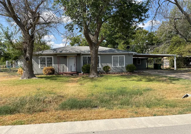 Single family home for sale at 219 Playdium Dr, West, TX 76691 | MLS# 21391866
