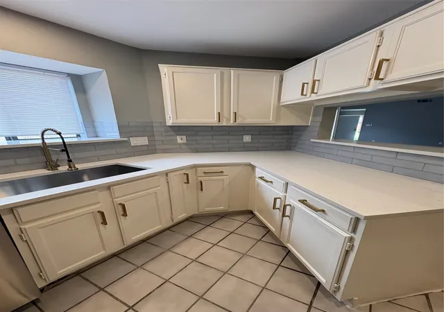 Photo 3 of Single family home for sale at 1120 Old Barn Ln, Mesquite, TX 75149 | MLS# 21391924 | Listing updated on 2026-09-23