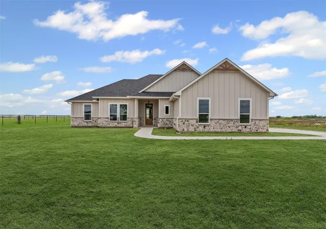 Photo 3 of Single family home for sale at 2061 Goodwyn Rd, Italy, TX 76651 | MLS# 21389947 | Listing updated on 2026-09-22