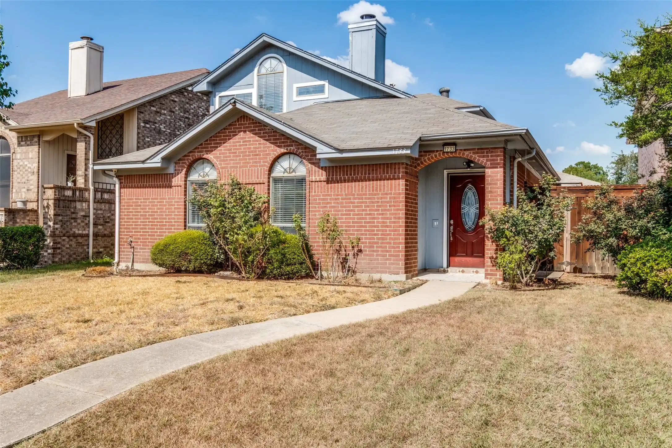 Photo 1 of Single family home for sale at 1733 Palo Alto Dr, Mesquite, TX 75150 | MLS# 21346685 | Listing updated on 2026-10-10