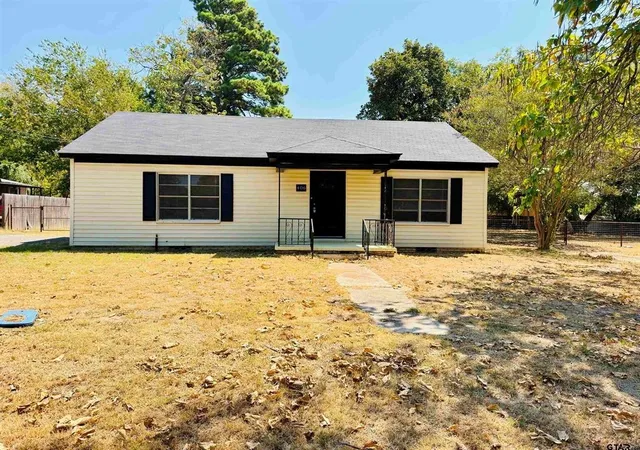 Photo 1 of Single family home for sale at 406 Marchman, Lindale, TX 75771 | MLS# 21391979 | Listing updated on 2026-10-02