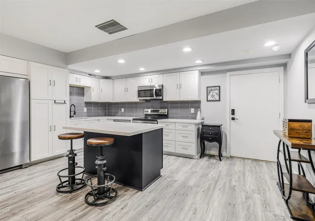 Photo 1 of Condo for sale at 6211 W Northwest Hwy #G226, Dallas, TX 75225 | MLS# 21391893 | Listing updated on 2026-09-24