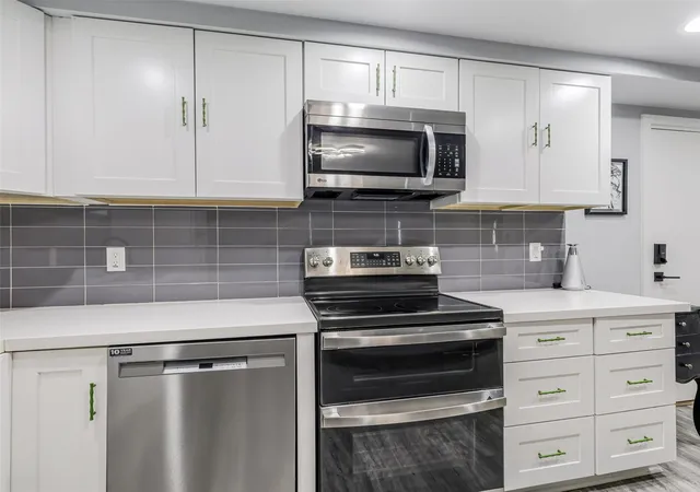 Photo 3 of Condo for sale at 6211 W Northwest Hwy #G226, Dallas, TX 75225 | MLS# 21391893 | Listing updated on 2026-09-24