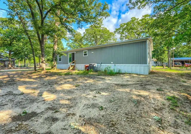 Photo 19 of Manufactured home for sale at 1808 Grady Rd, Quinlan, TX 75474 | MLS# 21389829 | Listing updated on 2026-09-22