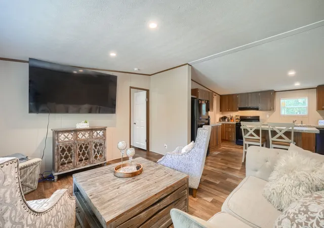 Photo 2 of Manufactured home for sale at 1808 Grady Rd, Quinlan, TX 75474 | MLS# 21389829 | Listing updated on 2026-09-22