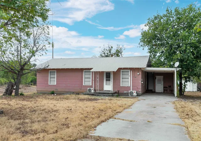 Photo 1 of Single family home for sale at 408 S 4th Street, Bangs, TX 76823 | MLS# 21391907 | Listing updated on 2026-09-22