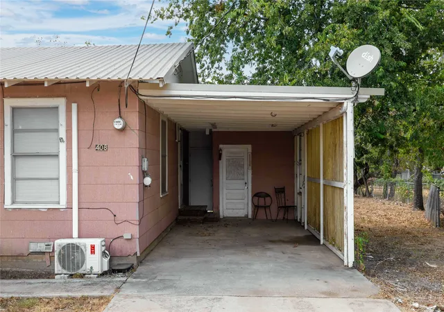Photo 32 of Single family home for sale at 408 S 4th Street, Bangs, TX 76823 | MLS# 21391907 | Listing updated on 2026-09-22