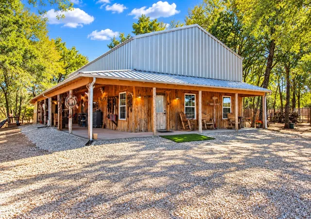 Photo 3 of Single family home for sale at 7245 County Rd 4095, Kaufman, TX 75142 | MLS# 21391941 | Listing updated on 2026-10-07
