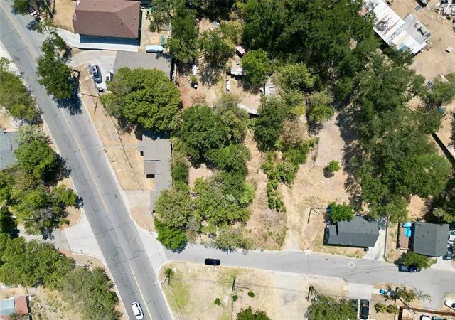 Photo 2 of Land for sale at 1001 Nw Loraine St, Fort Worth, TX 76106 | MLS# 21392042 | Listing updated on 2026-10-08