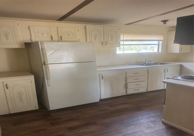 Photo 3 of Sale Pending at 5518 Water View Dr, Granbury, TX 76048 | MLS# 21391909 | Listing updated on 2026-10-07