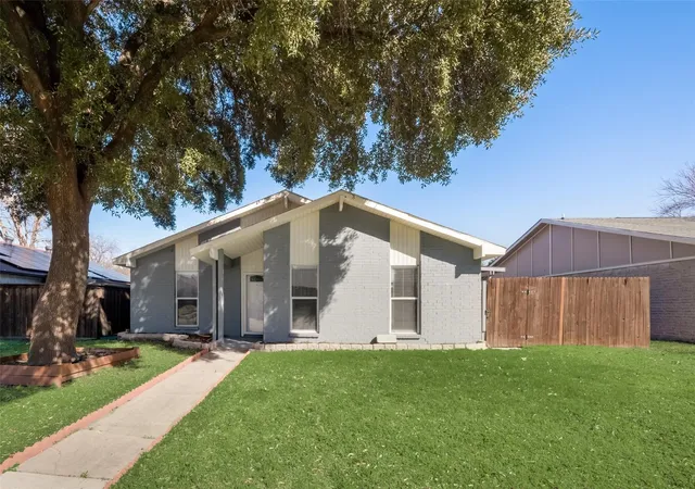Photo 1 of Single family home for sale at 6009 Mimosa Ln, Rowlett, TX 75089 | MLS# 21389566 | Listing updated on 2026-10-04