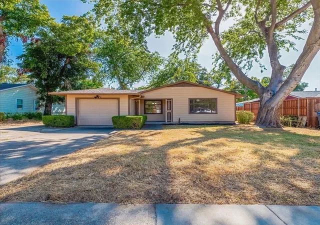 Photo 1 of Single family home for sale at 12326 Dandridge Dr, Dallas, TX 75243 | MLS# 21391987 | Listing updated on 2026-10-08