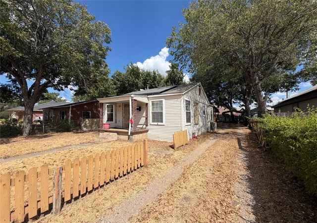 Photo 3 of Land for sale at 6520 Tyree St, Dallas, TX 75209 | MLS# 21390510 | Listing updated on 2026-09-22
